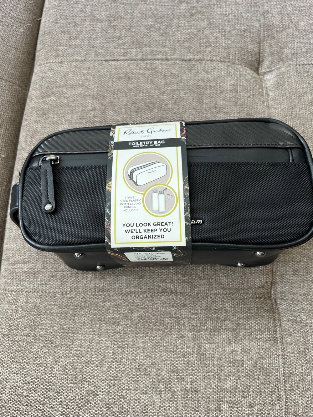 NWT Robert Graham Black Men's Travel Toiletry Kit